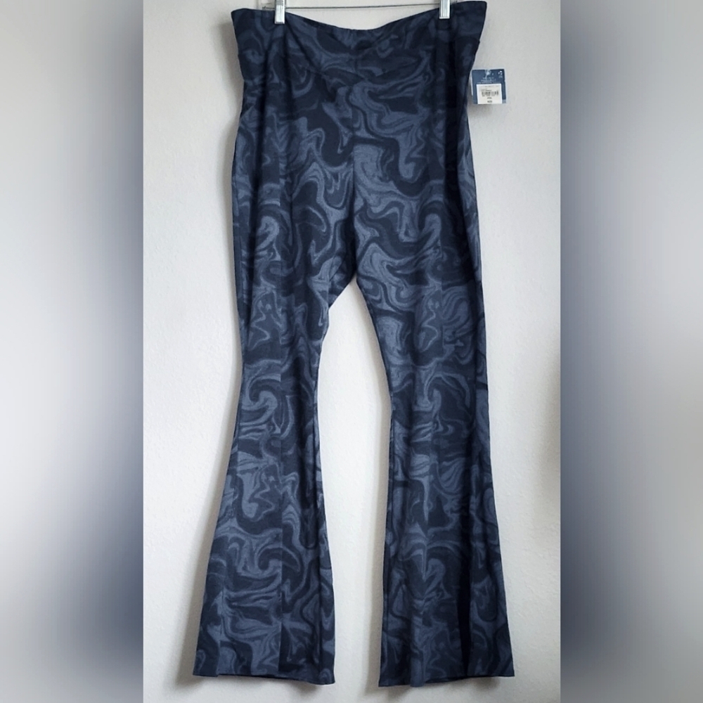 Arizona Jean Co High Rise Crossover Waist Flared Leg Blue Tie Dye Legging XXXL